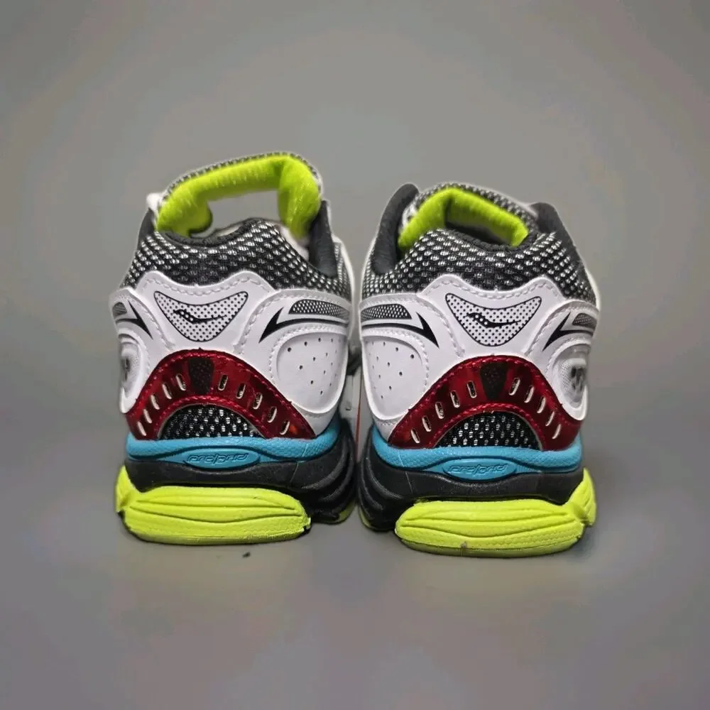 Size 7 Men Saucony OMNI 9